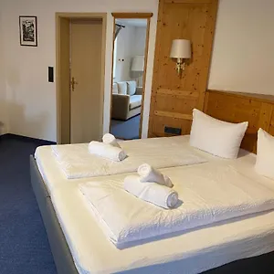 Hotel Fuerstenzimmer By Claycation, Marktbreit
