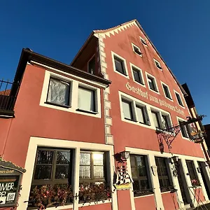  Bed & Breakfast Zum Goldenen Schiff - Lehm, Stil & Altstadtflair